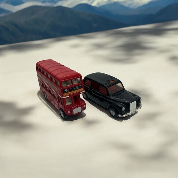 London Routemaster Double Decker Bus, Red - Motor Max 76002D & Diecast Taxi - Picture 1 of 16